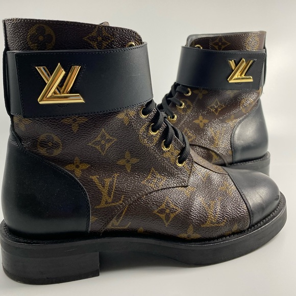 Louis Vuitton Wonderland Flat Ranger 